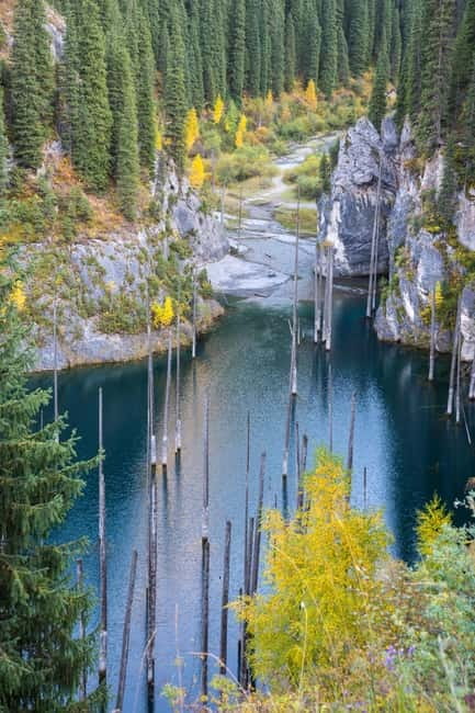 Almaty: Charyn Canyon, Kolsai & Kaindy Lakes Tour - Charyn Canyon: red rock on a grand scale