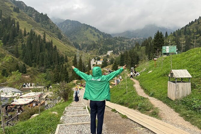 Almaty city tour and Medeu-Shymbulak-Koktobe-Green Bazar - Medeu Ice Rink: Almaty’s mountain gateway