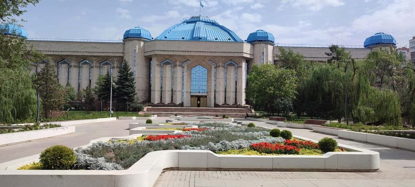 Almaty: Full Day City Tour with Lunch and Museum Tickets - Independence Monument and Almaty’s Central Square