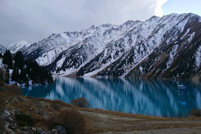 Almaty lake - Weather, clothing, and the small practical details