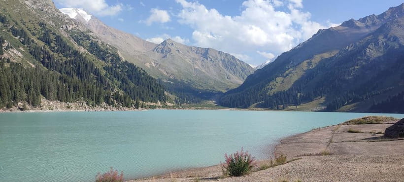 Hiking to the magical Big Almaty Lake - Choosing between the easier road and tougher paths