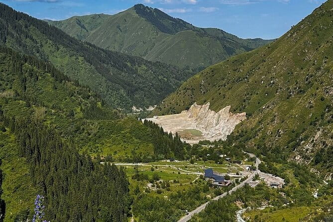 Shymbulak to Bogbanovisch Glacier and Oktabriskaya Hike - What is included, and what you must carry