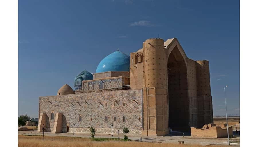 Turkestan Gloriously Isolated - Day Tour from Tashkent - What the $350 price really buys